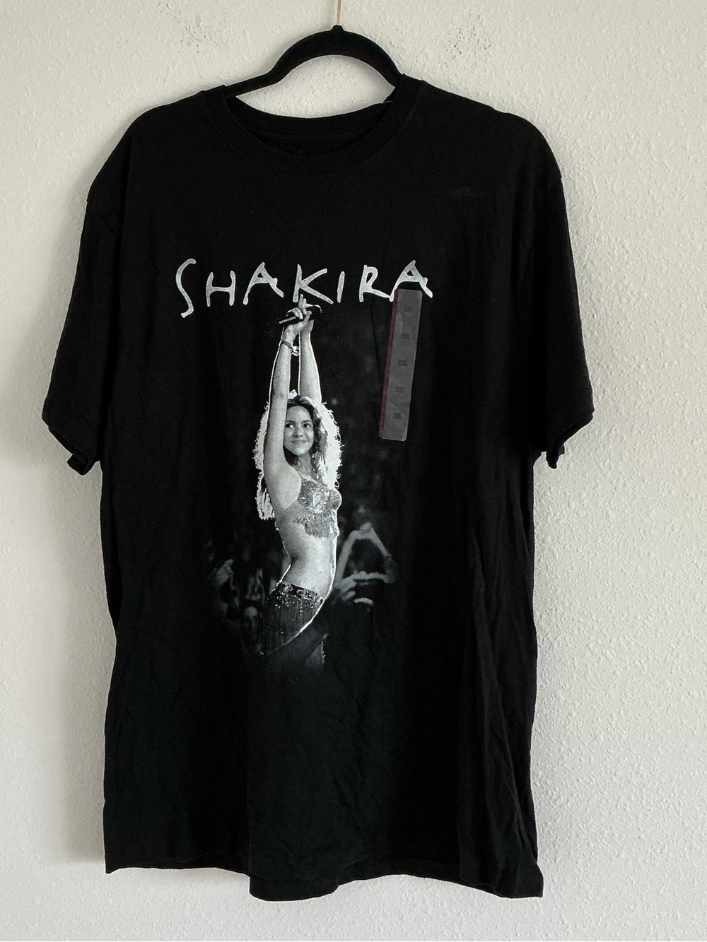 AKIRA Black Shakira Concert Photo Tee